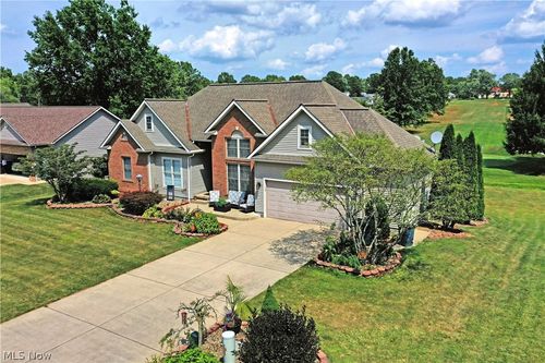 4850 Lynn Pl Nw, Warren, OH, 44483-1440 | Card Image