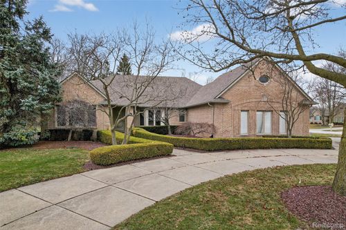 1100 Joshua Dr, Troy, MI, 48098-6507 | Card Image