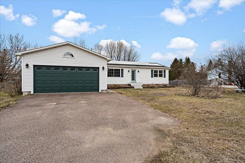 33 Russell Cir, Milton, VT, 05468-3714 | Card Image