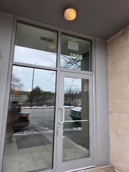 208-3506 S State Street, Chicago, IL, 60609 | Card Image