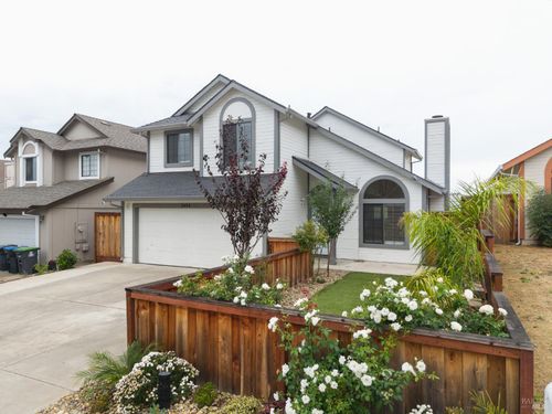 2454 Vista Grande, Fairfield, CA, 94534-7507 | Card Image
