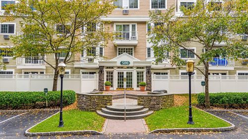 2c-500 Pondside Drive, Greenburgh, NY, 10607 | Card Image