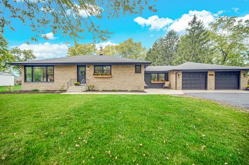 9446 Hilltop Dr, Saint John, IN, 46373-9574 | Card Image
