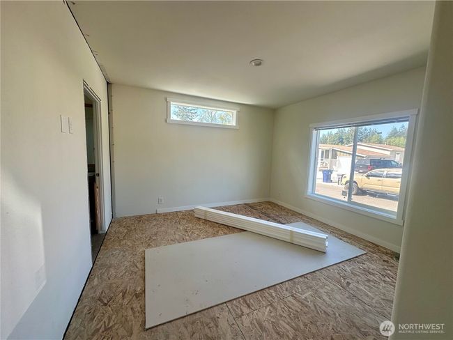 Primary | Image 9