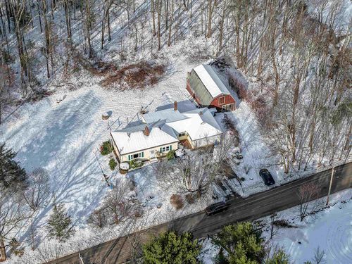 52 Whittier St, Newton, NH, 03858-3526 | Card Image