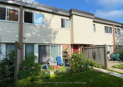 207 Milestone Cres, Aurora, ON, L4G3M2 | Card Image