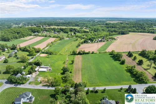 7338 Grant Rd, Coopersburg, PA, 18036-3210 | Card Image