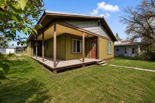 205 N Madison Street, Twin Bridges, MT, 59754 | Card Image
