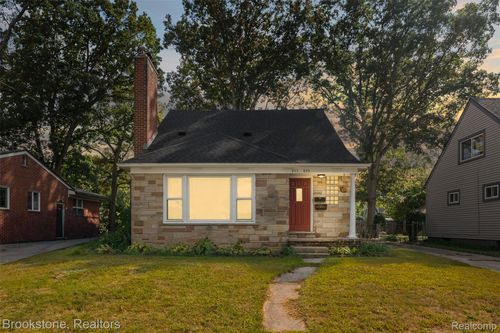 853 Leroy St, Ferndale, MI, 48220-1601 | Card Image