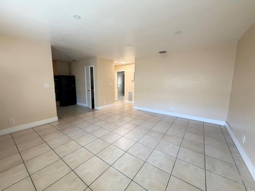 2-905 Se 15th Street, Fort Lauderdale, FL, 33316 | Card Image
