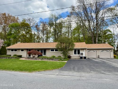 4 Linden Dr, Hudson Falls, NY, 12839-2025 | Card Image