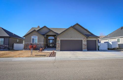 906 Winchester Blvd, Rock Springs, WY, 82901-6148 | Card Image