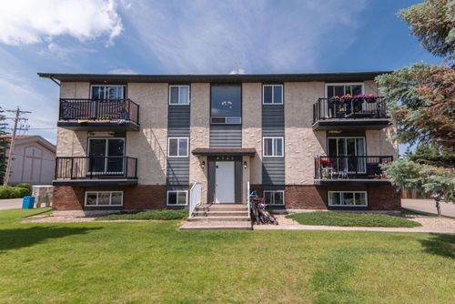 201-4722 44 Street, Sylvan Lake, AB, T4S1G9 | Card Image