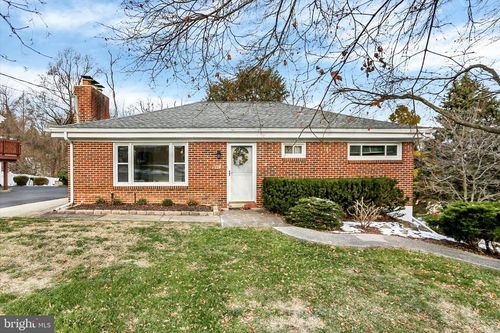 211 Walnut Level Rd, NEW CUMBERLAND, PA, 17070-2859 | Card Image