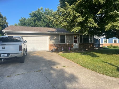 804 N Mohave Dr, Pontiac, IL, 61764-1522 | Card Image