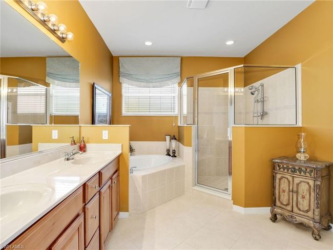 20663 Larino Loop, Townhouse with 3 bedrooms, 3 bathrooms and 2 parking in ESTERO FL | Image 22