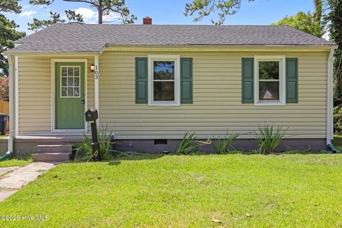 103 Robin Rd, Jacksonville, NC, 28540-6114 | Card Image