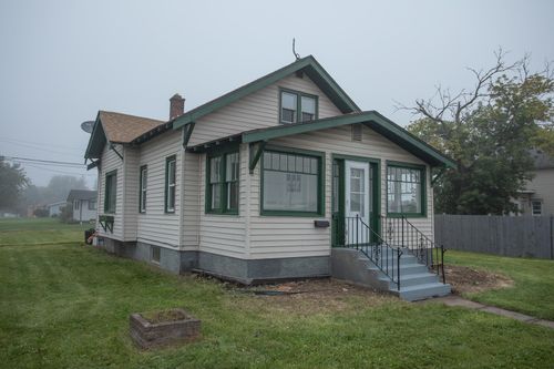 1923 N 28th St, Superior, WI, 54880-4870 | Card Image