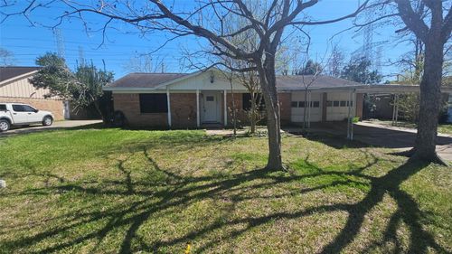 1621 Crestmont Dr, Stafford, TX, 77477-6408 | Card Image