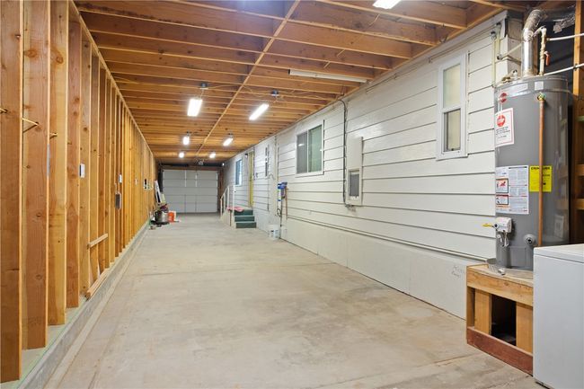 Garage | Image 47