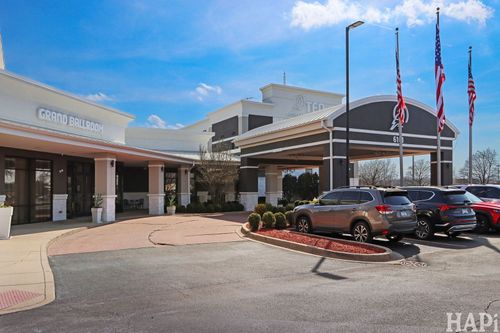 1001-6175 Grand Ave, Gurnee, IL, 60031-1612 | Card Image