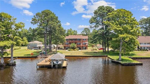 953 Old Ferry Rd, Edenton, NC, 27932-8949 | Card Image