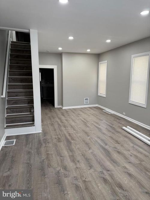 13 N 21st St, CAMDEN, NJ, 08105-1003 | Card Image