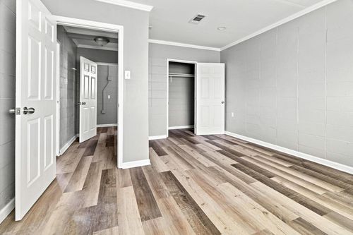 1207 Saint Charles St, Thibodaux, LA, 70301-4809 | Card Image