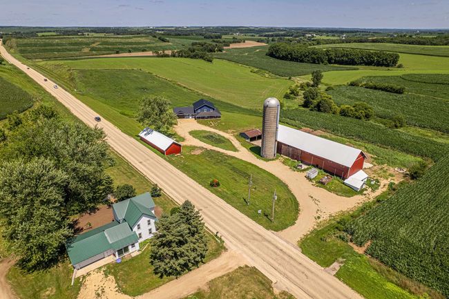 N5184 County Rd N, House other with 3 bedrooms, 3 bathrooms and null parking in MONROE WI | Image 63