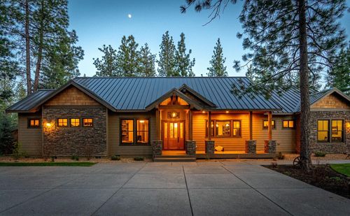 69255 Crooked Horseshoe Rd, Sisters, OR, 97759-9602 | Card Image