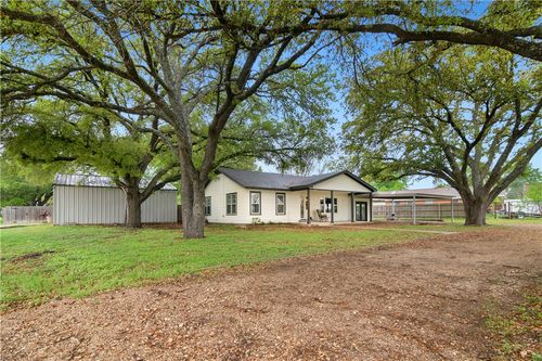 6864 Golinda Dr, Lorena, TX, 76655-4331 | Card Image