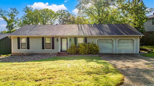 909 Beacon Hill Ct, Little Rock, AR, 72211-2511 | Card Image