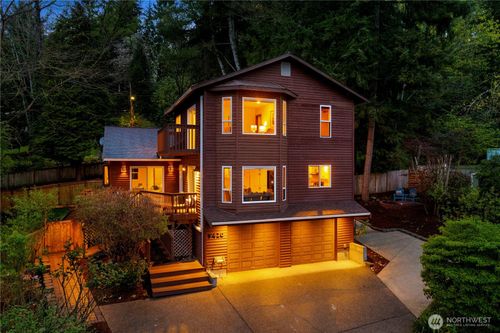 9420 NE Ne 129th Pl, Kirkland, WA, 98034-2700 | Card Image