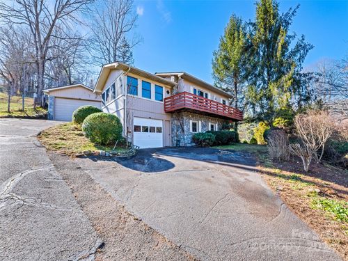 142 Dirt Road, Sylva, NC, 28779 | Card Image