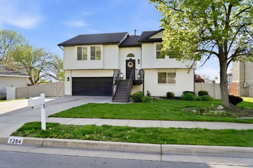 1264 Brooke Ln, Farmington, UT, 84025-2076 | Card Image