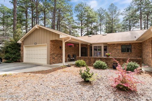 815 Myrtlewood Ct, Southern Pines, NC, 28387-6166 | Card Image