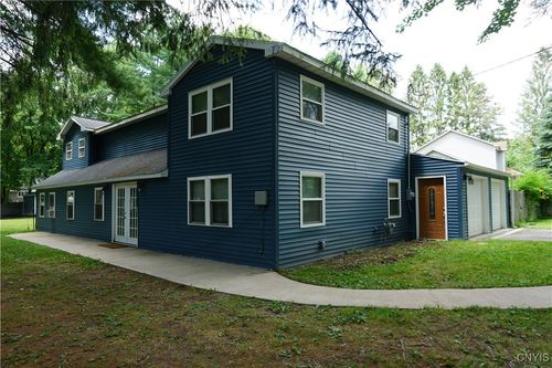 7545 River Rd, Lysander, NY, 13027-9427 | Card Image