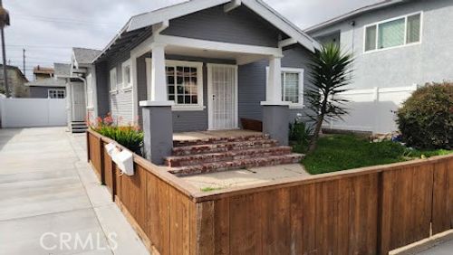 765 Loma Ave, Long Beach, CA, 90804-5245 | Card Image