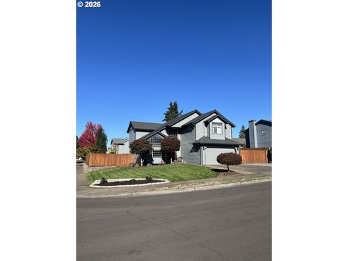 19453 Sunset Springs Dr, Oregon City, OR, 97045-7956 | Card Image
