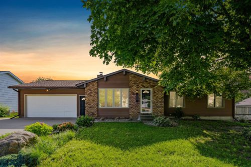 3859 Holly Ln, Waterloo, IA, 50702-5645 | Card Image