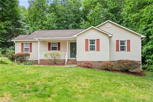 9234 Sahabi Road, Kernersville, NC, 27284 | Card Image