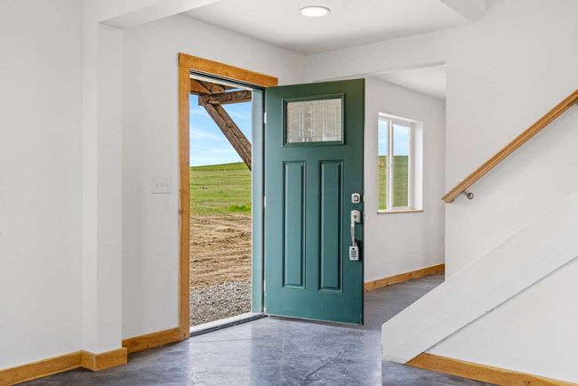 28 Mackenzie Mountain Way, House other with 3 bedrooms, 3 bathrooms and null parking in Three Forks MT | Image 5