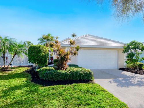 73-799 Harrington Lake Dr N, VENICE, FL, 34293-4239 | Card Image