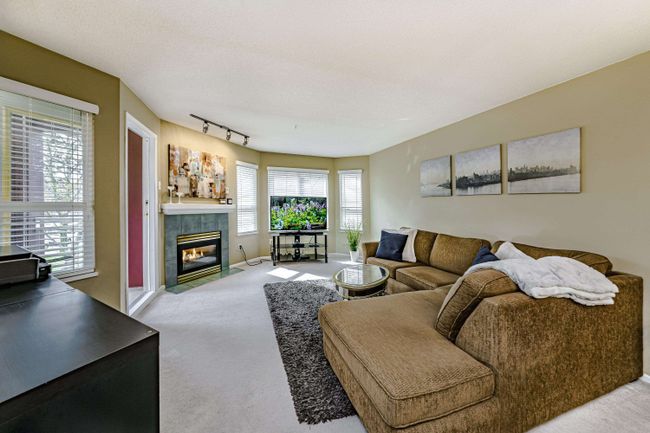 216 - 8068 120 A Street, Condo with 2 bedrooms, 2 bathrooms and 2 parking in Surrey BC | Image 5