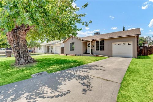 909 N 2nd St, Porterville, CA, 93257-1722 | Card Image
