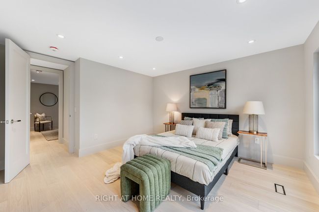 37 Kenilworth Ave, House other with 4 bedrooms, 6 bathrooms and 1 parking in Toronto ON | Image 46