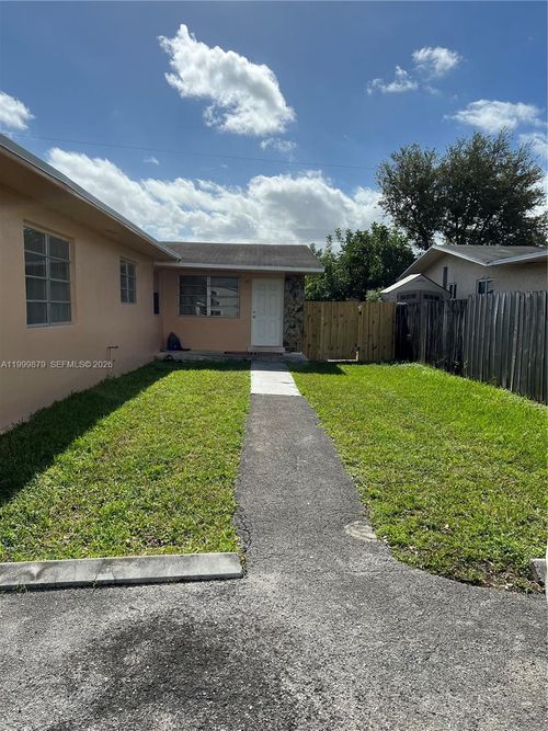 0-6328 Pierce St, Hollywood, FL, 33024-7744 | Card Image