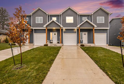 887 Rex St, Fremont, MI, 49412-1000 | Card Image