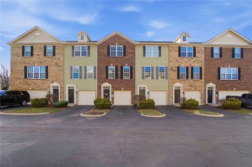 9536 Tahoe Dr, Washingtn Twp, OH, 45458-3699 | Card Image