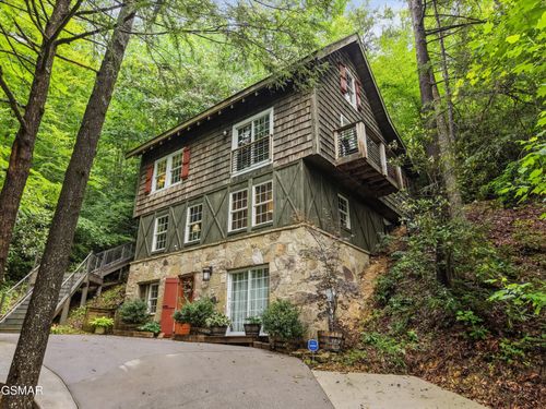 345 Gatlin Dr, Gatlinburg, TN, 37738-5625 | Card Image